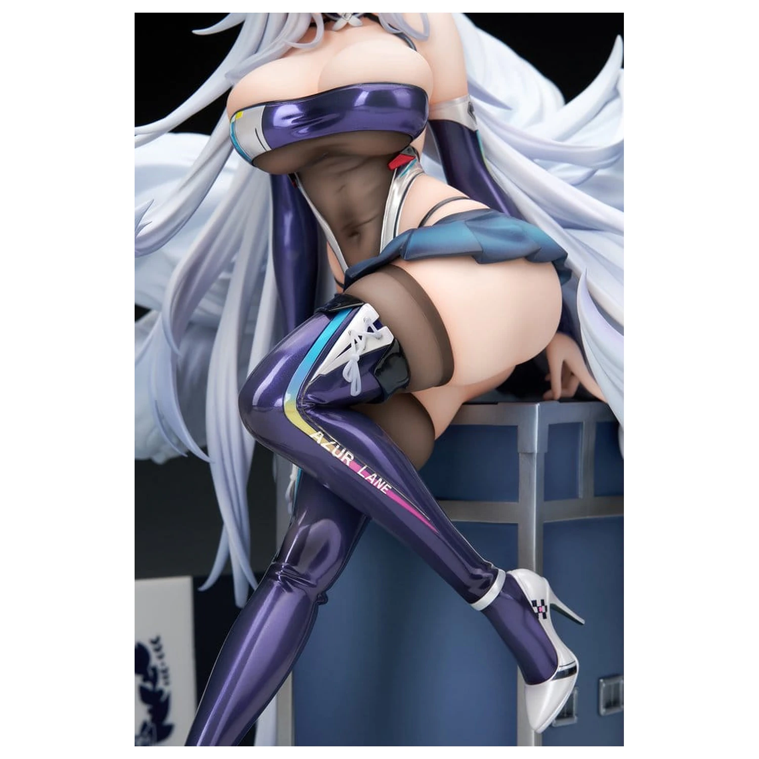 Azur Lane PVC Figure 1/7 Shinano Moonlit Chrome Ver. 25 cm product photo