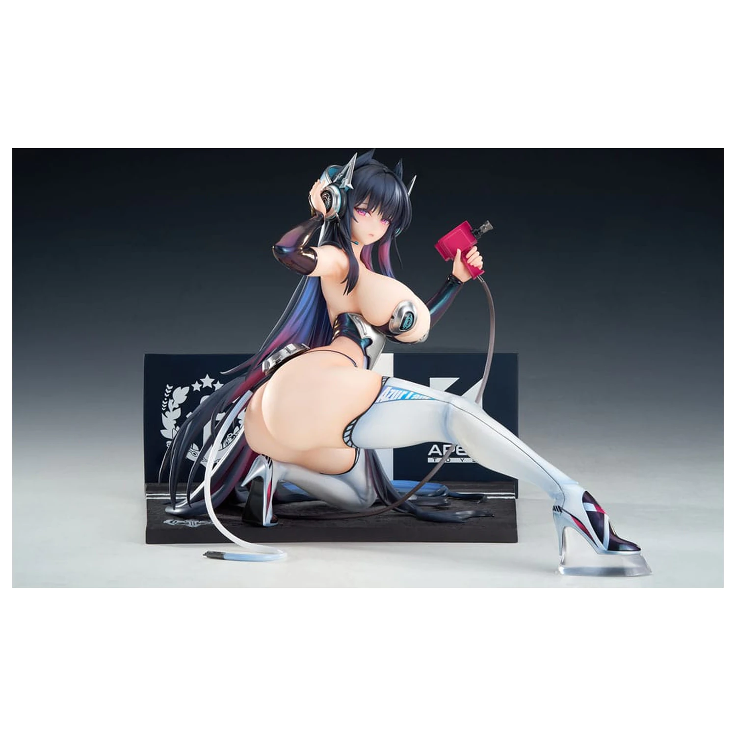 Azur Lane PVC Statue 1/7 Strasbourg Faerie of the Race Circuit Ver. 16 cm                  product photo