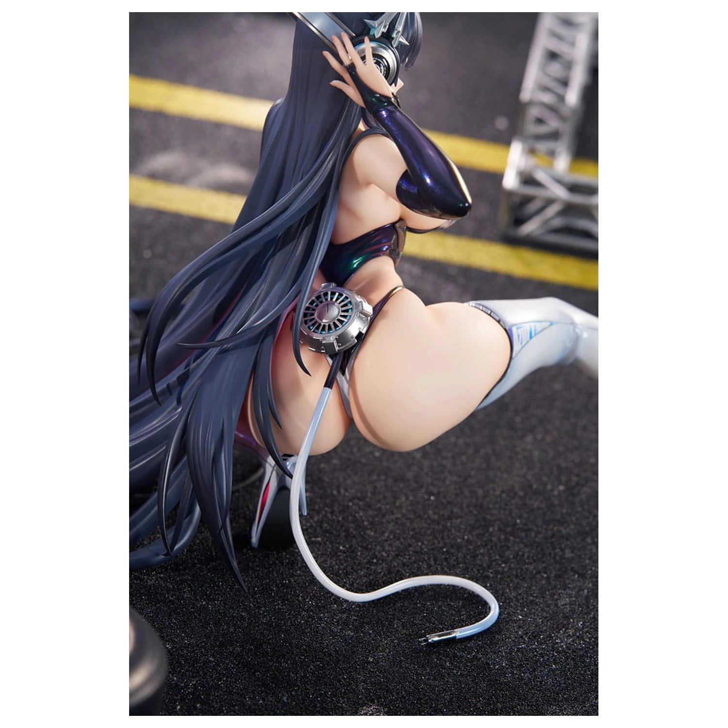 Azur Lane PVC Statue 1/7 Strasbourg Faerie of the Race Circuit Ver. 16 cm                  product photo