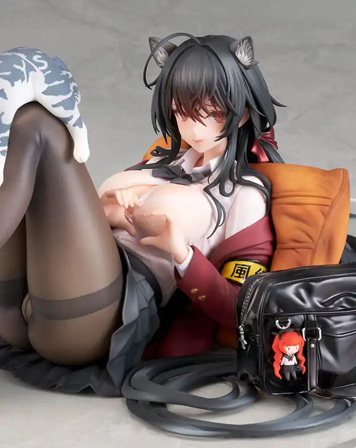 Azur Lane PVC Statue 1/7 Taiho Sweet Time After School Ver. 32 cm termékfotó