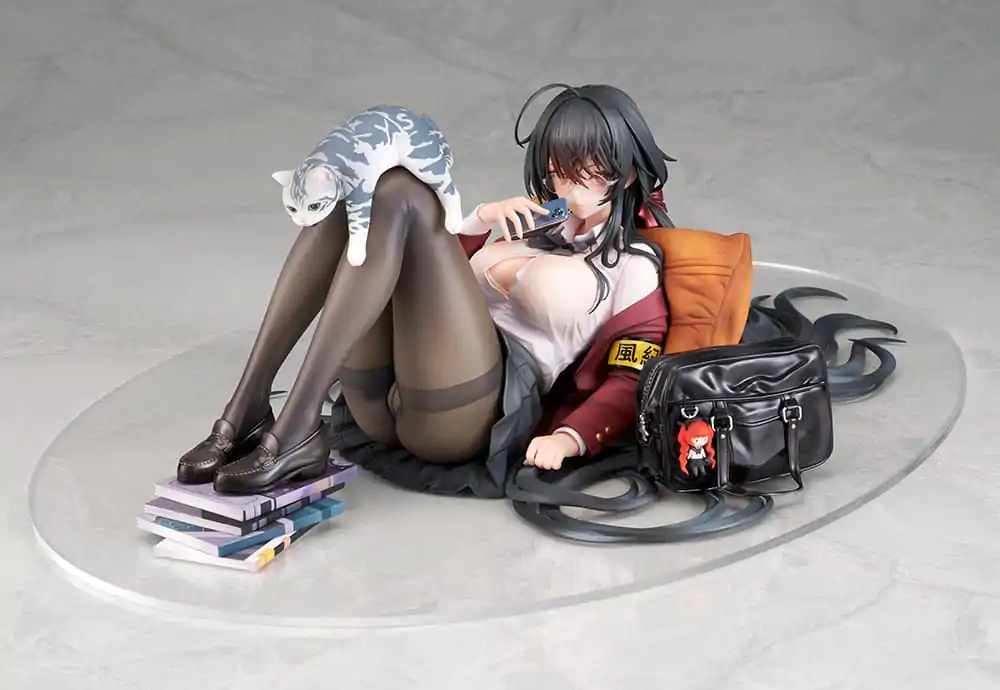 Azur Lane PVC Statue 1/7 Taiho Sweet Time After School Ver. 32 cm termékfotó