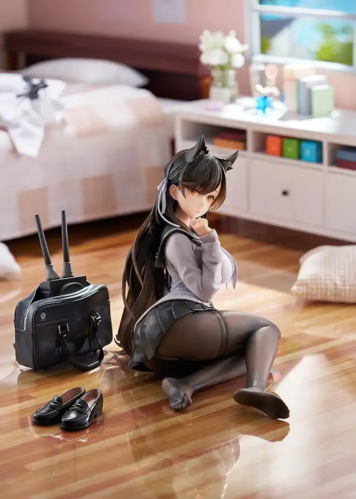 Azur Lane PVC Statue Atago (School Traumerei) 13 cm   product photo