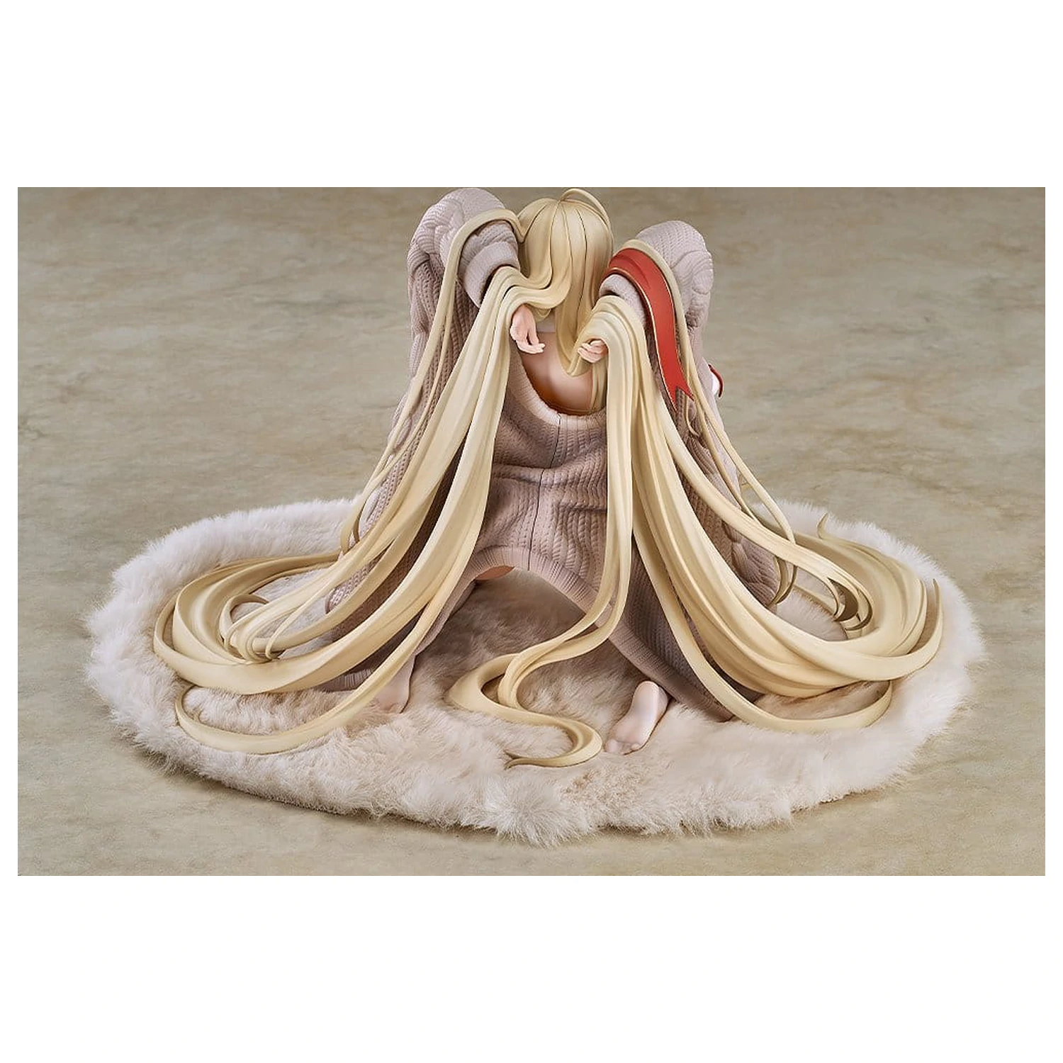 Azur Lane PVC Figure 1/7 Bismarck: Unpacked Surprise Ver. 16 cm product photo