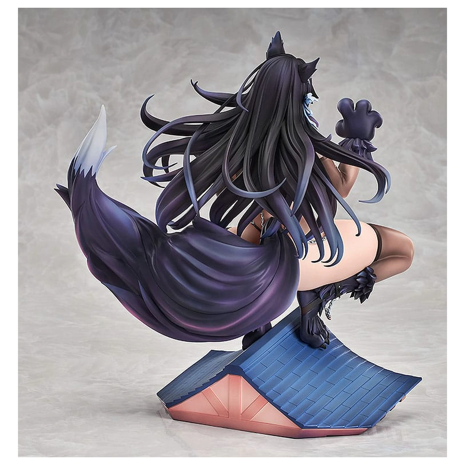 Azur Lane PVC Statue 1/7 Atago: Full Moon's Feral Wolf Ver. 24 cm  product photo