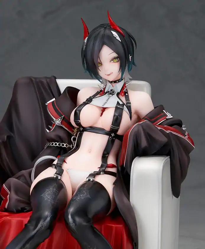 Azur Lane PVC Statue Ulrich von Hutten AmiAmi Exclusive 20 cm product photo