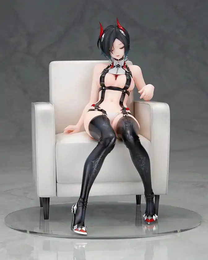 Azur Lane PVC Statue Ulrich von Hutten AmiAmi Exclusive 20 cm product photo