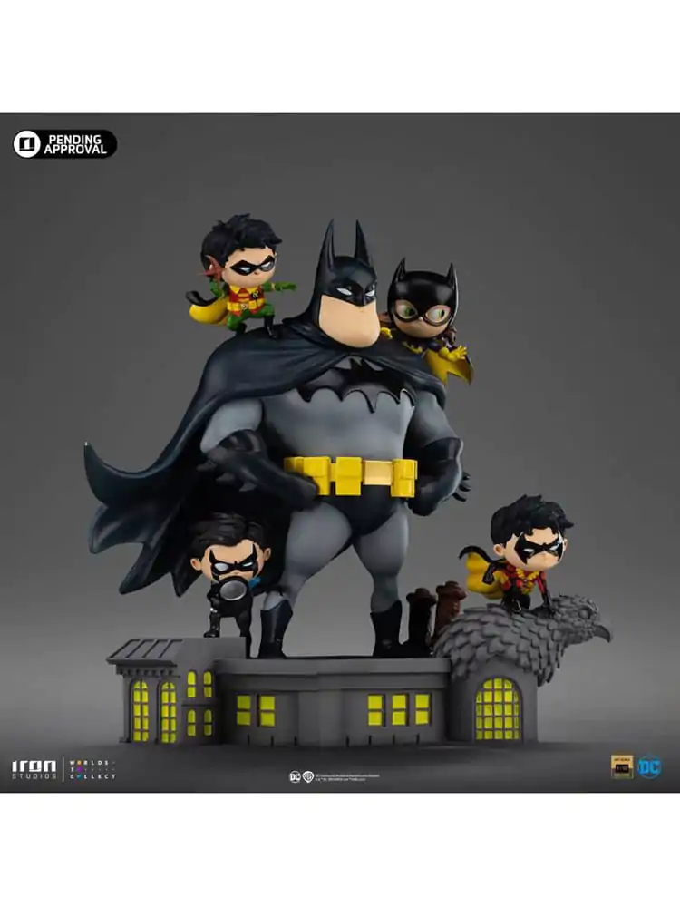 Batman Animated icons PVC Figure Batman Family 18 cm product photo