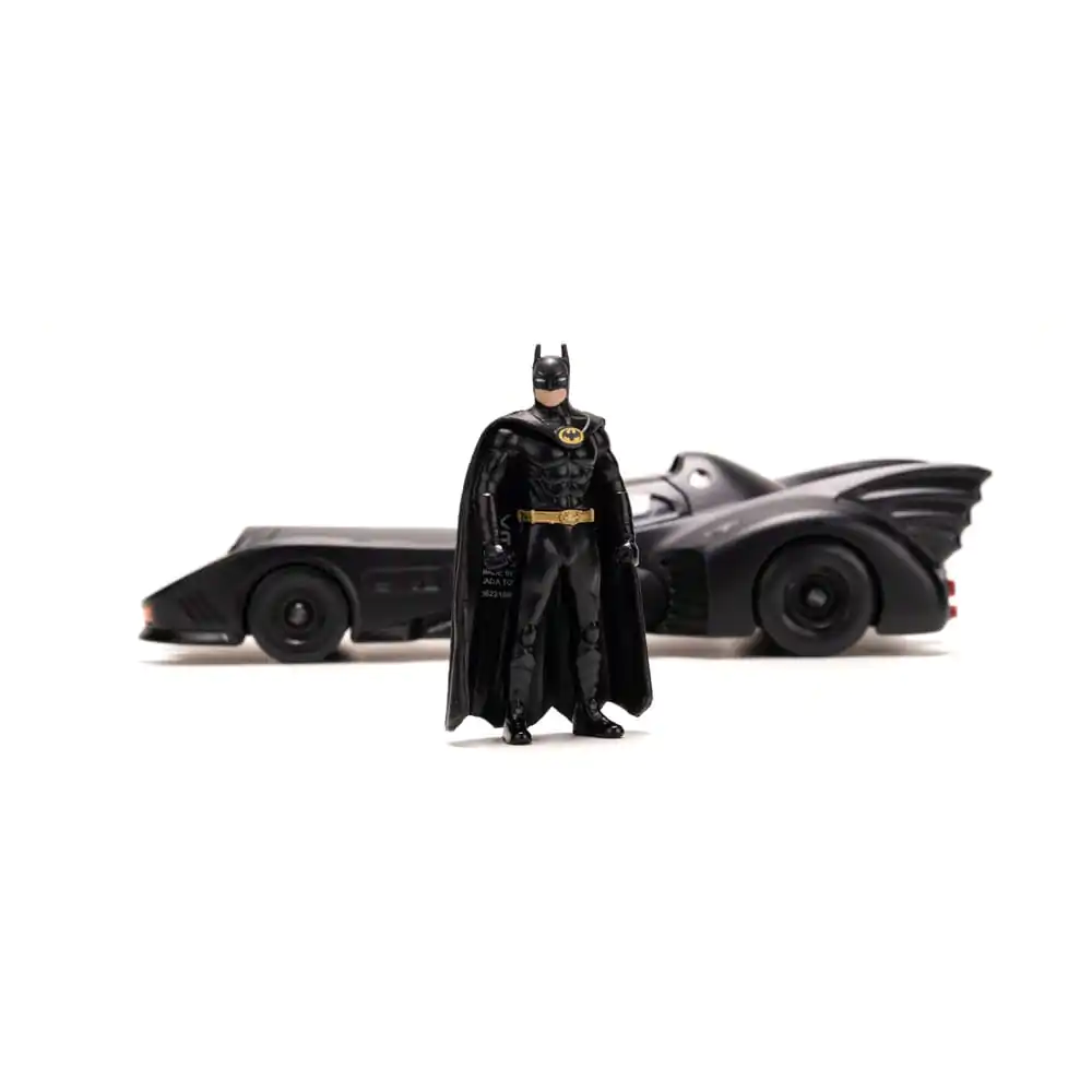 Batman Diecast Model 1/24 1989 Batmobile with figure &amp; shield product photo