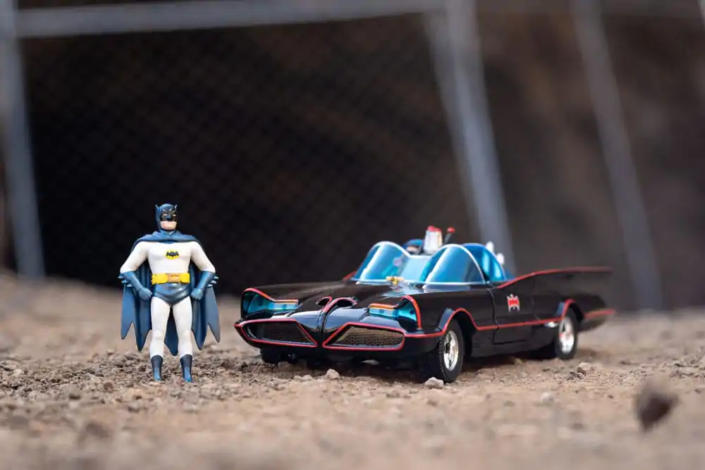 Batman Diecast Model 1/24 Pack of 5 Classic TV Series Batman, Robin, Joker, Penguin &amp; Batmobile product photo