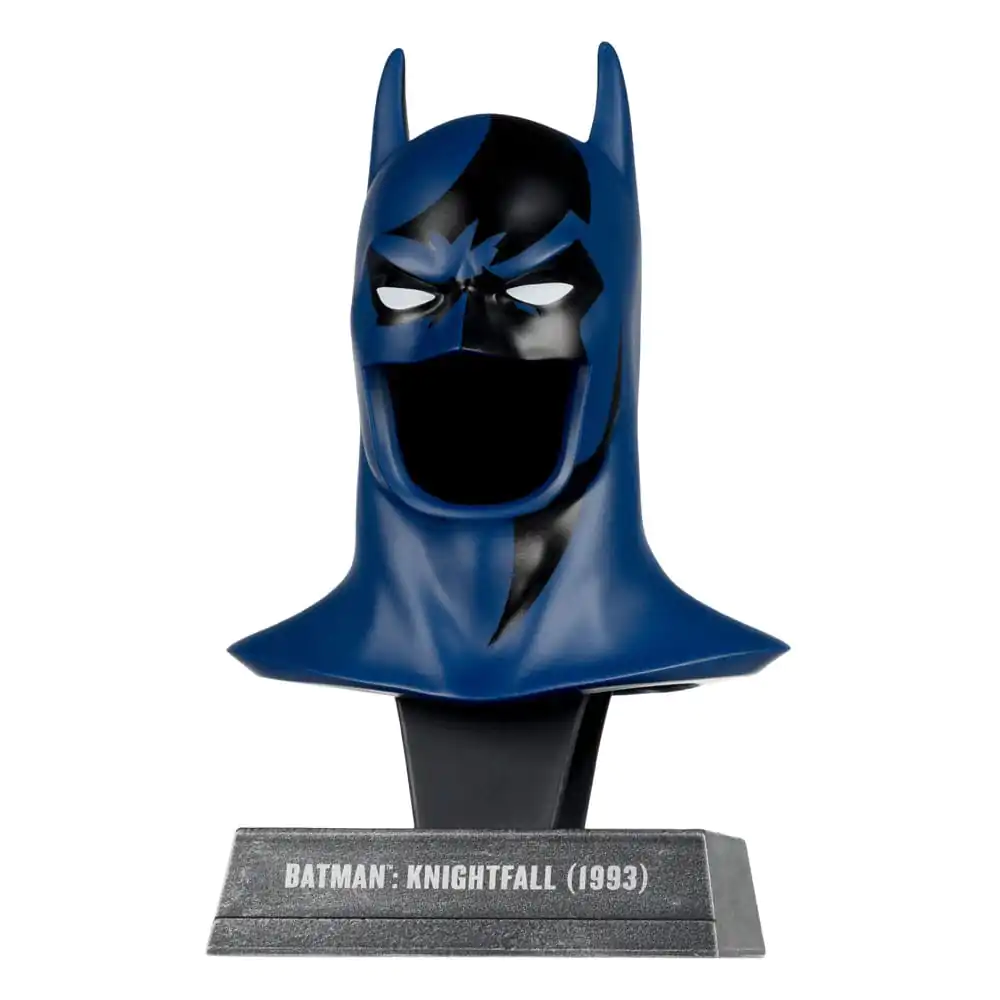 Batman: Knightfall DC Direct Mini Replica 1/3 Batman Cowl 19 cm termékfotó