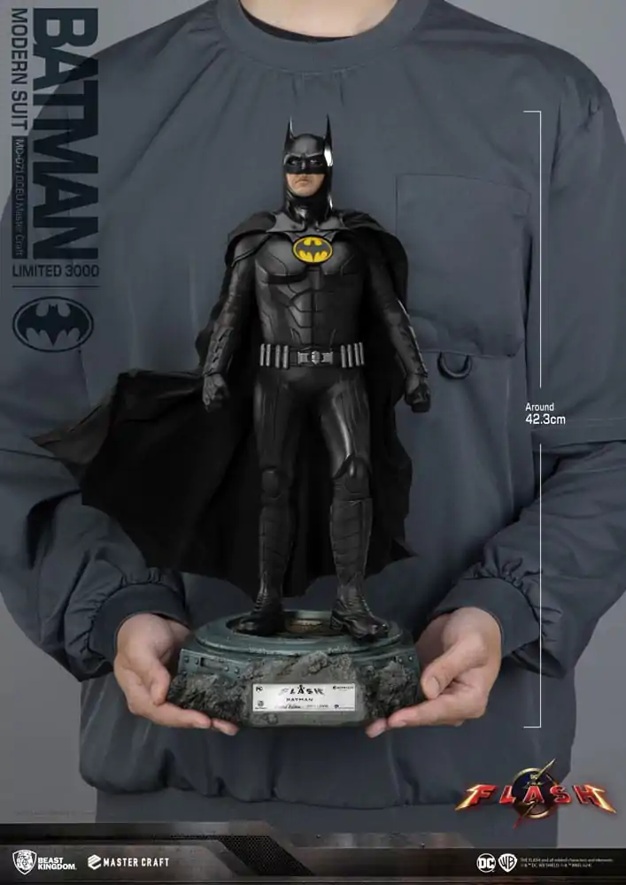 Batman Master Craft Statue Batman Modern Suit 42 cm termékfotó