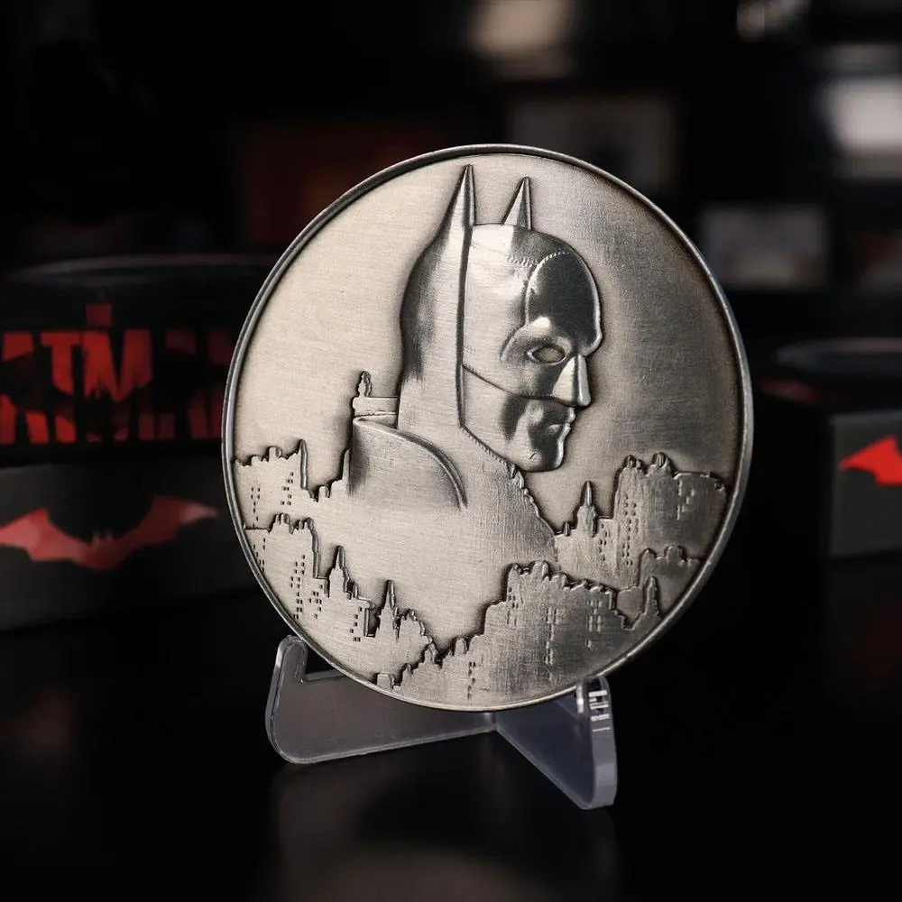 Batman Medallion Batman &amp; Riddler Limited Edition product photo