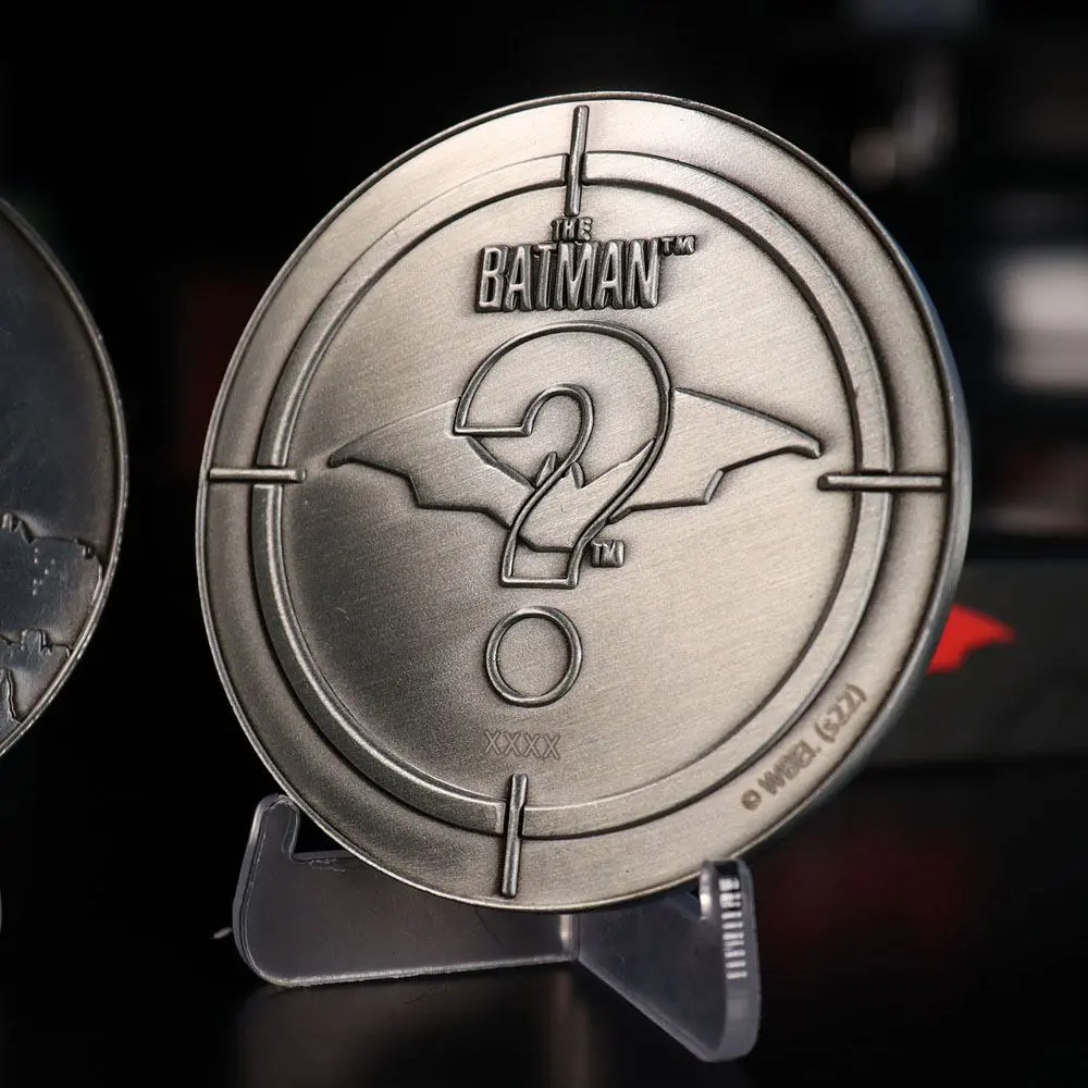 Batman Medallion Batman &amp; Riddler Limited Edition product photo