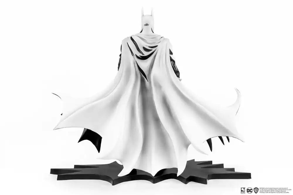 Batman PX PVC Statue 1/8 SDCC 2024 Batman Black & White Version 27 cm termékfotó