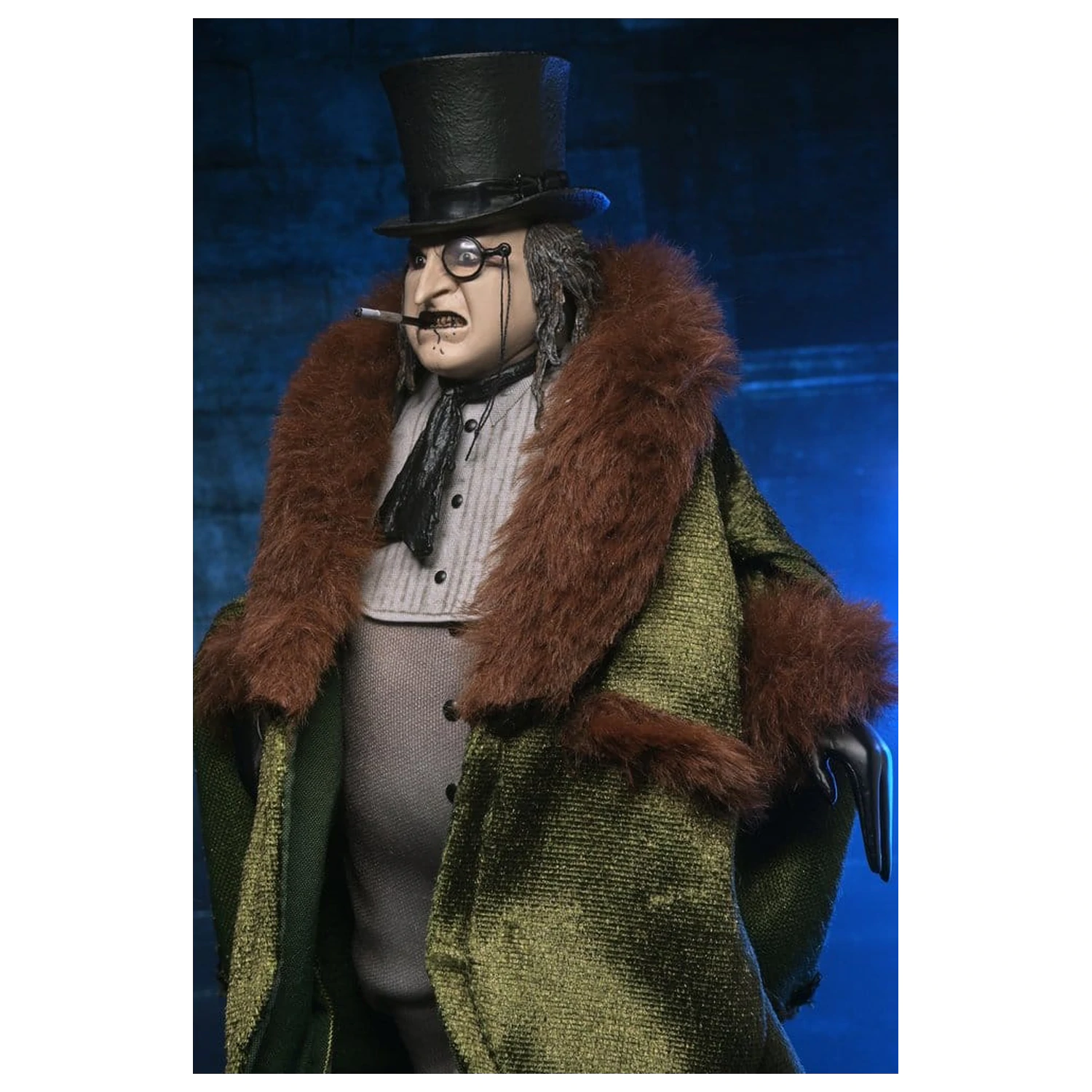 Batman Returns (1992) Clothed Action Figure The Penguin 20 cm        product photo
