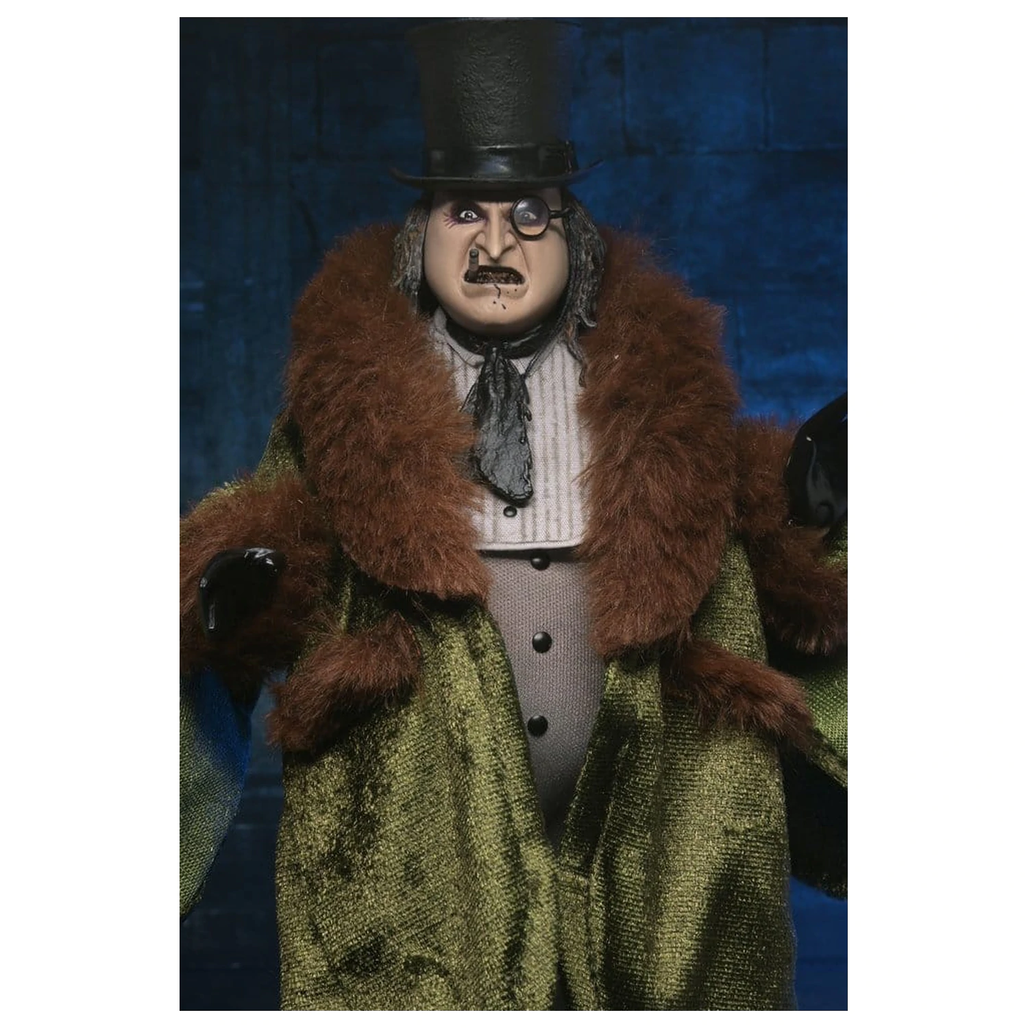 Batman Returns (1992) Clothed Action Figure The Penguin 20 cm        product photo