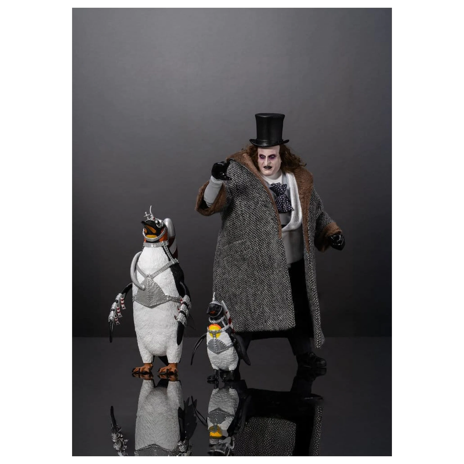 Batman Returns Action Figure The Penguin SP 17 cm product photo