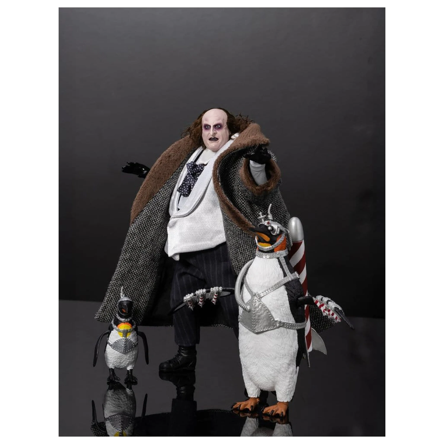 Batman Returns Action Figure The Penguin SP 17 cm product photo
