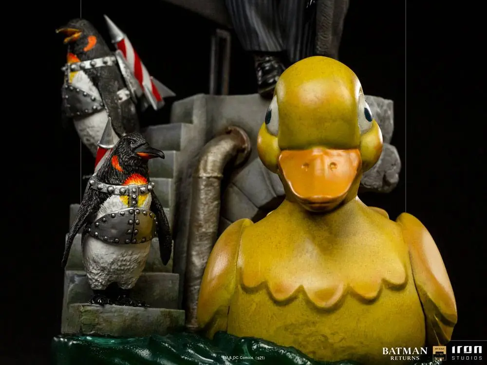 Batman Returns Deluxe Art Scale Statue 1/10 Penguin 33 cm product photo