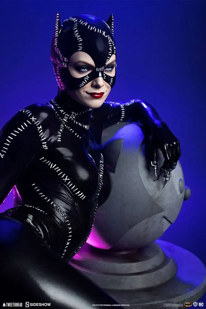 Batman Returns Maquette 1/4 Catwoman 34 cm product photo