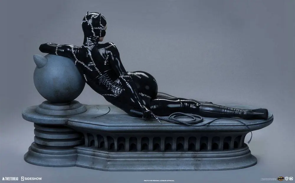 Batman Returns Maquette 1/4 Catwoman 34 cm product photo