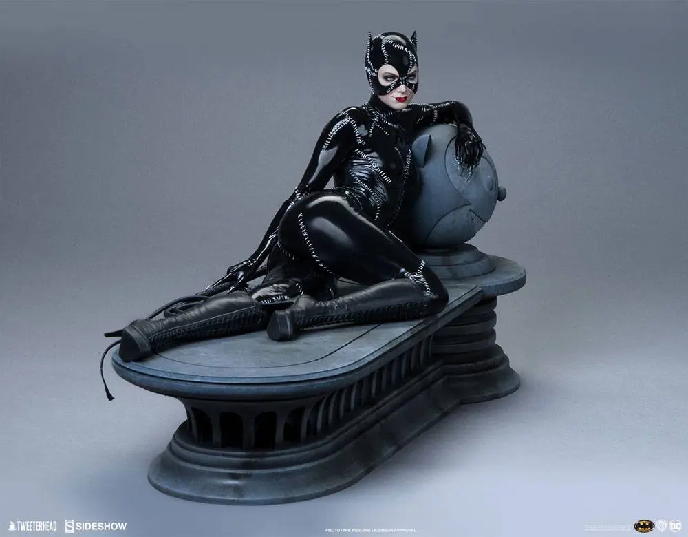 Batman Returns Maquette 1/4 Catwoman 34 cm product photo