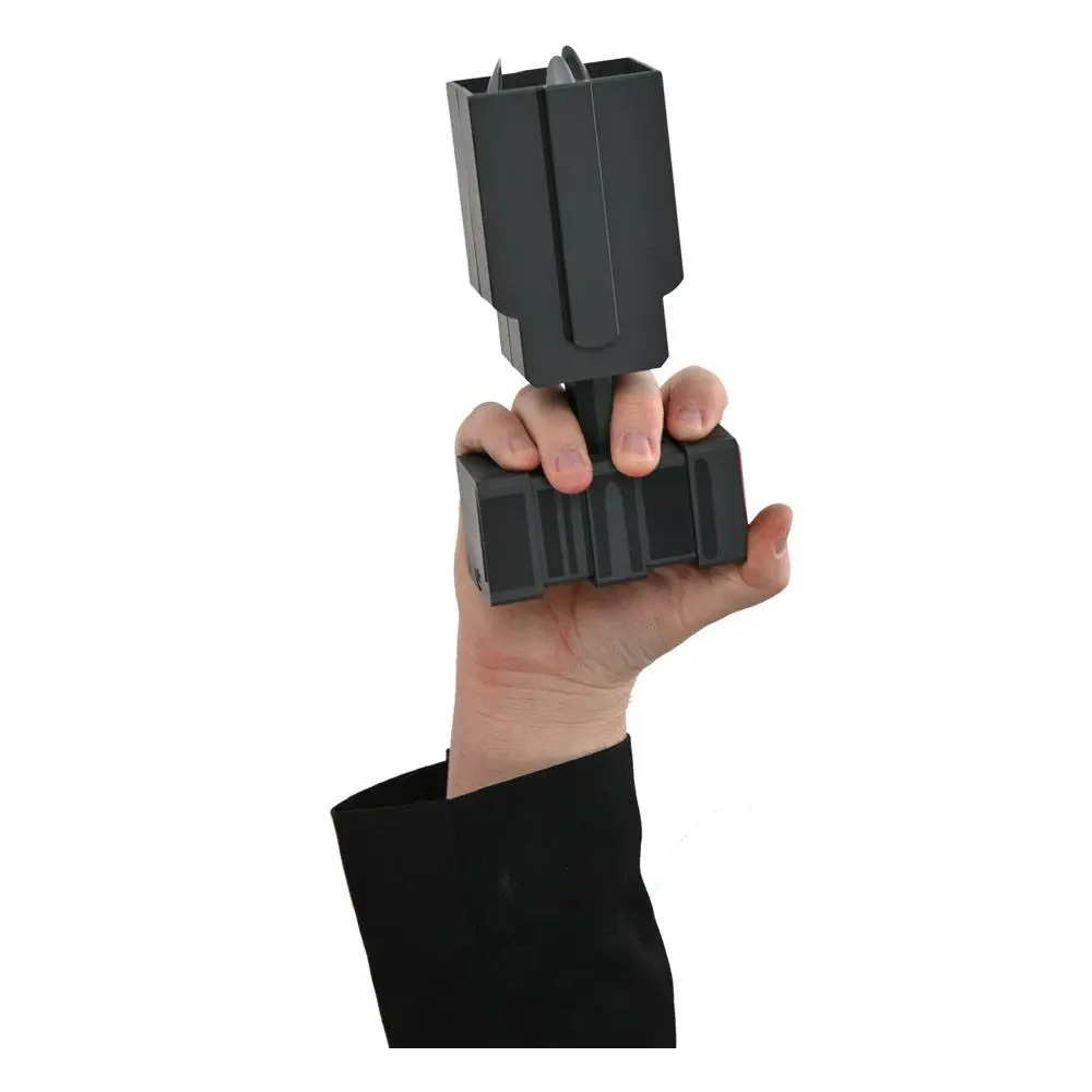 Batman The Animated Series Prop Replica 1/1 Grapnel Launcher 18 cm product photo
