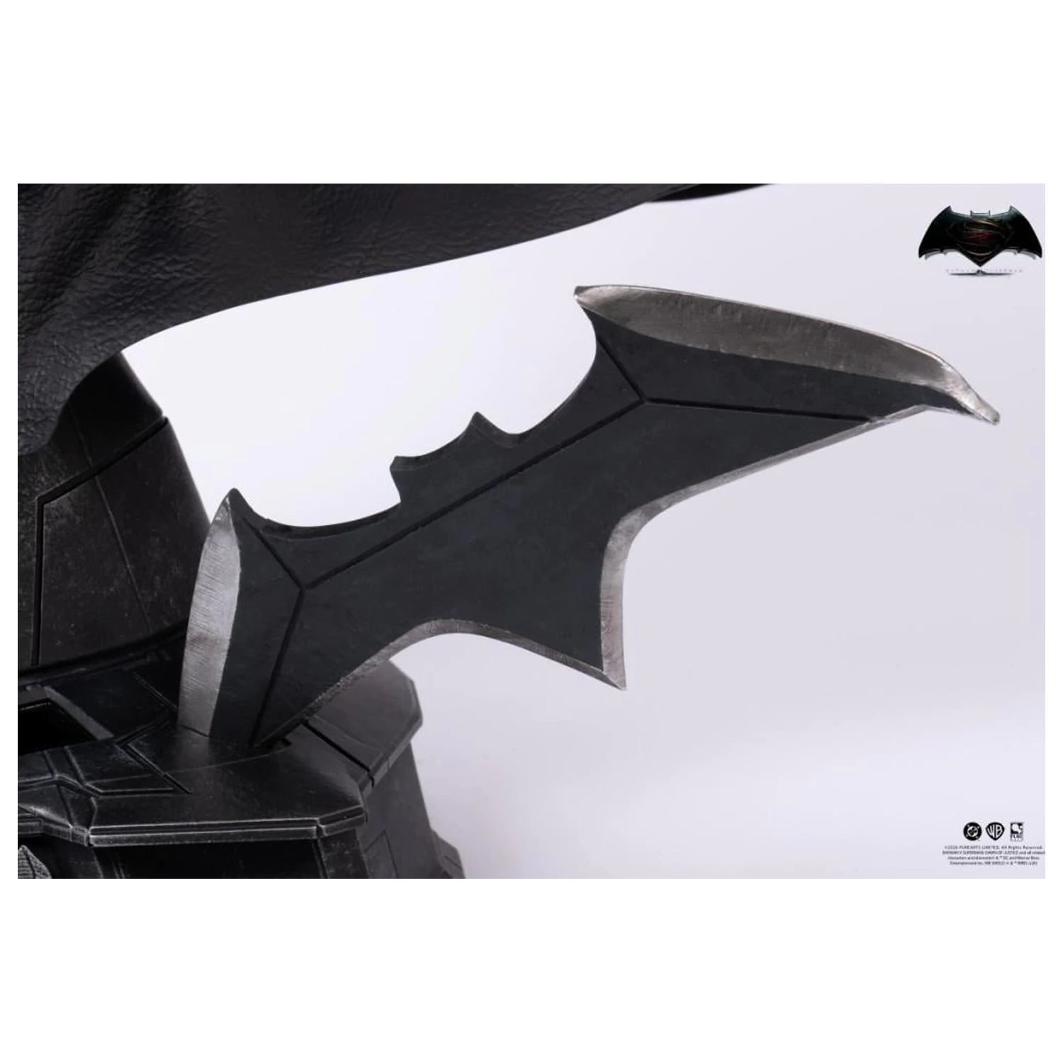 Batman v Superman Batman Cowl Replica 1/1 51cm product photo