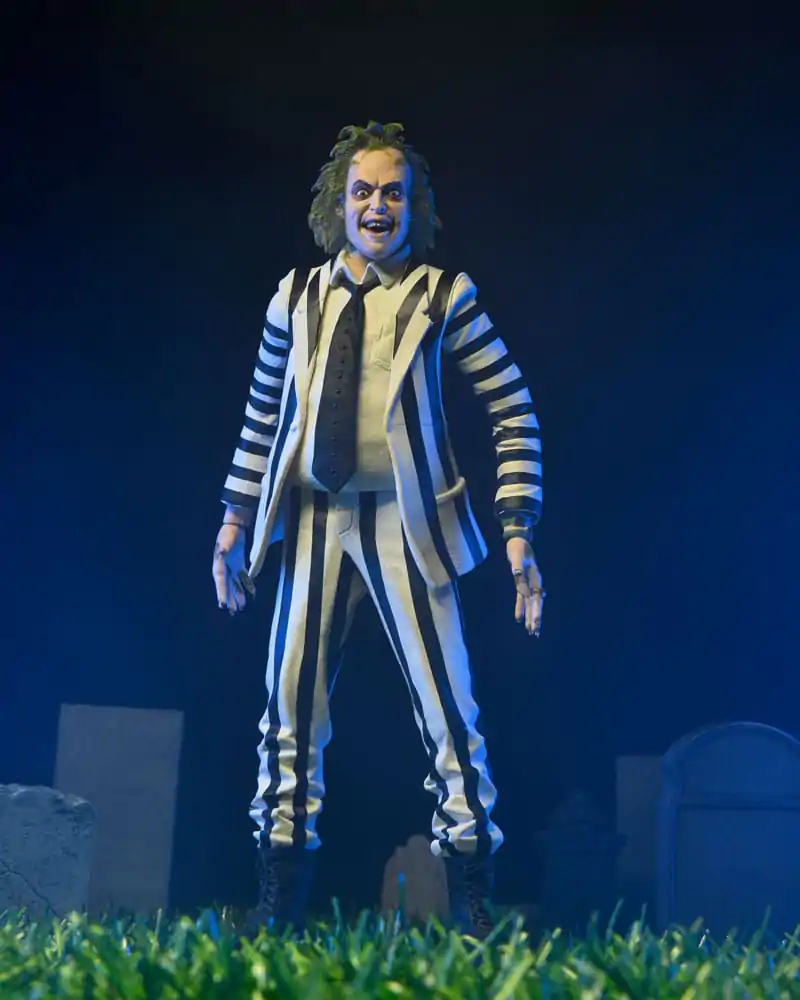 Beetlejuice 1988 Action Figure Beetlejuice Black and White Striped Suit 18 cm product photo