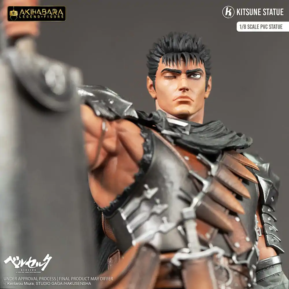 Berserk Akihabara Legend Figure PVC Statue 1/8 Guts 30 cm product photo