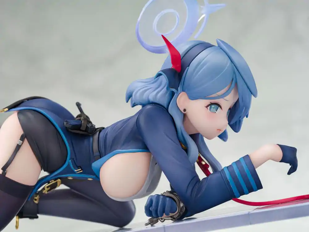 Blue Archive PVC Statue 1/7 Ako Memorial Lobby Ver. 23 cm product photo
