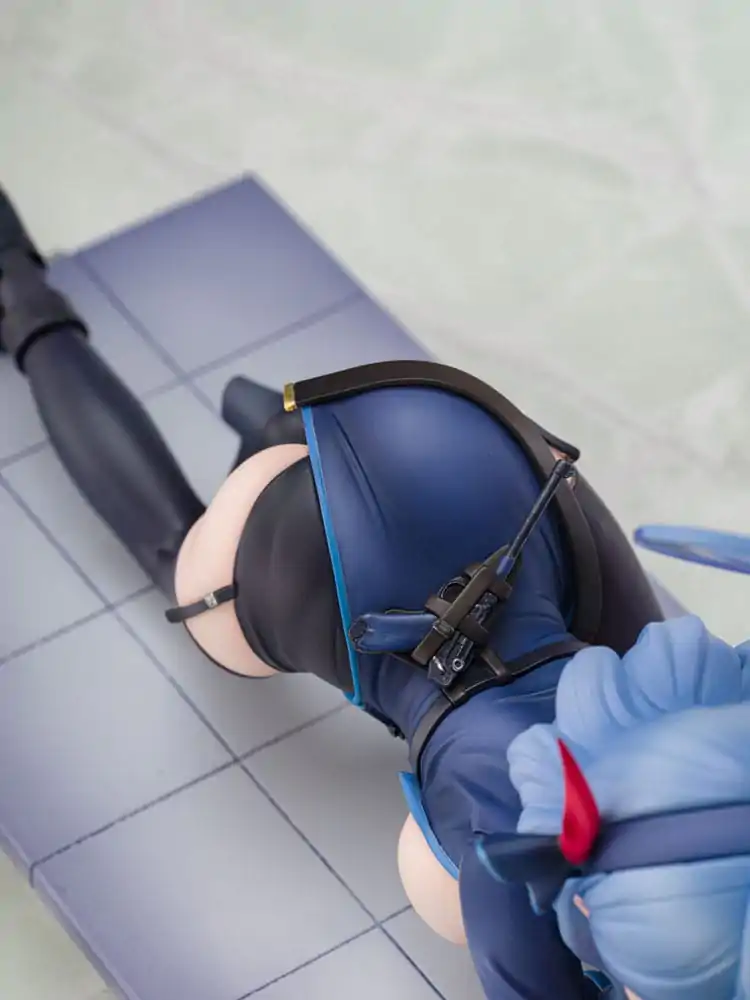 Blue Archive PVC Statue 1/7 Ako Memorial Lobby Ver. 23 cm product photo