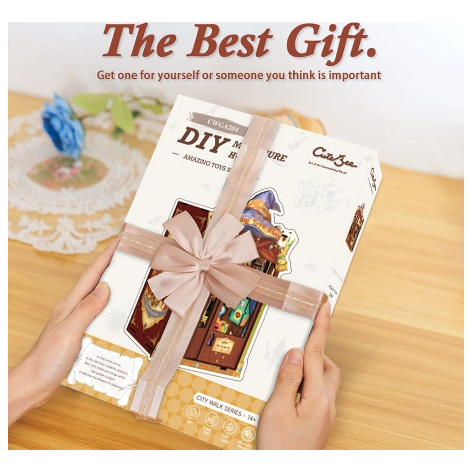 Book Nook Amazing Toy Store 17 x 12 cm    product photo