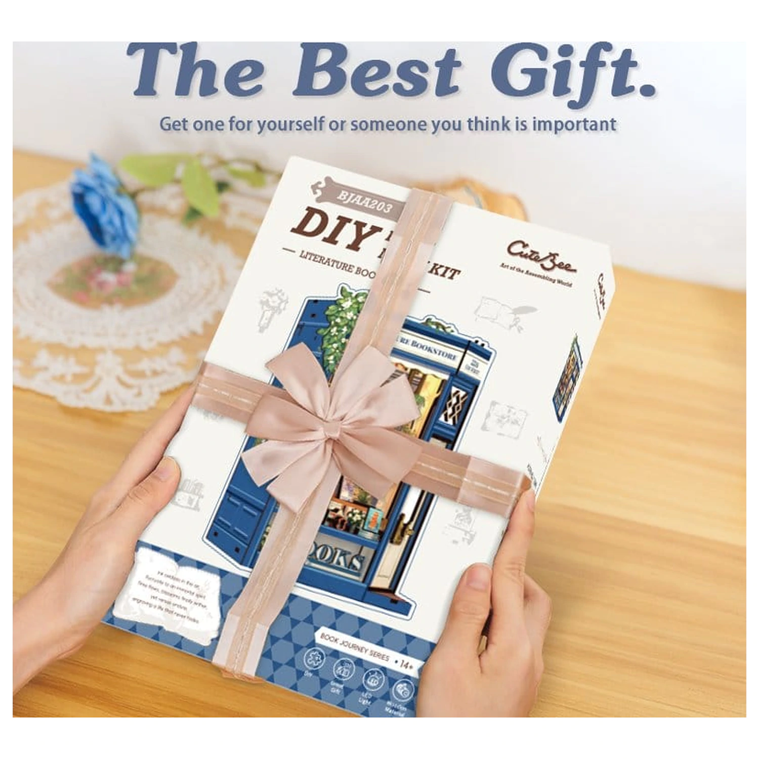 Book Nook Literature Bookstore 17 x 12 cm     product photo