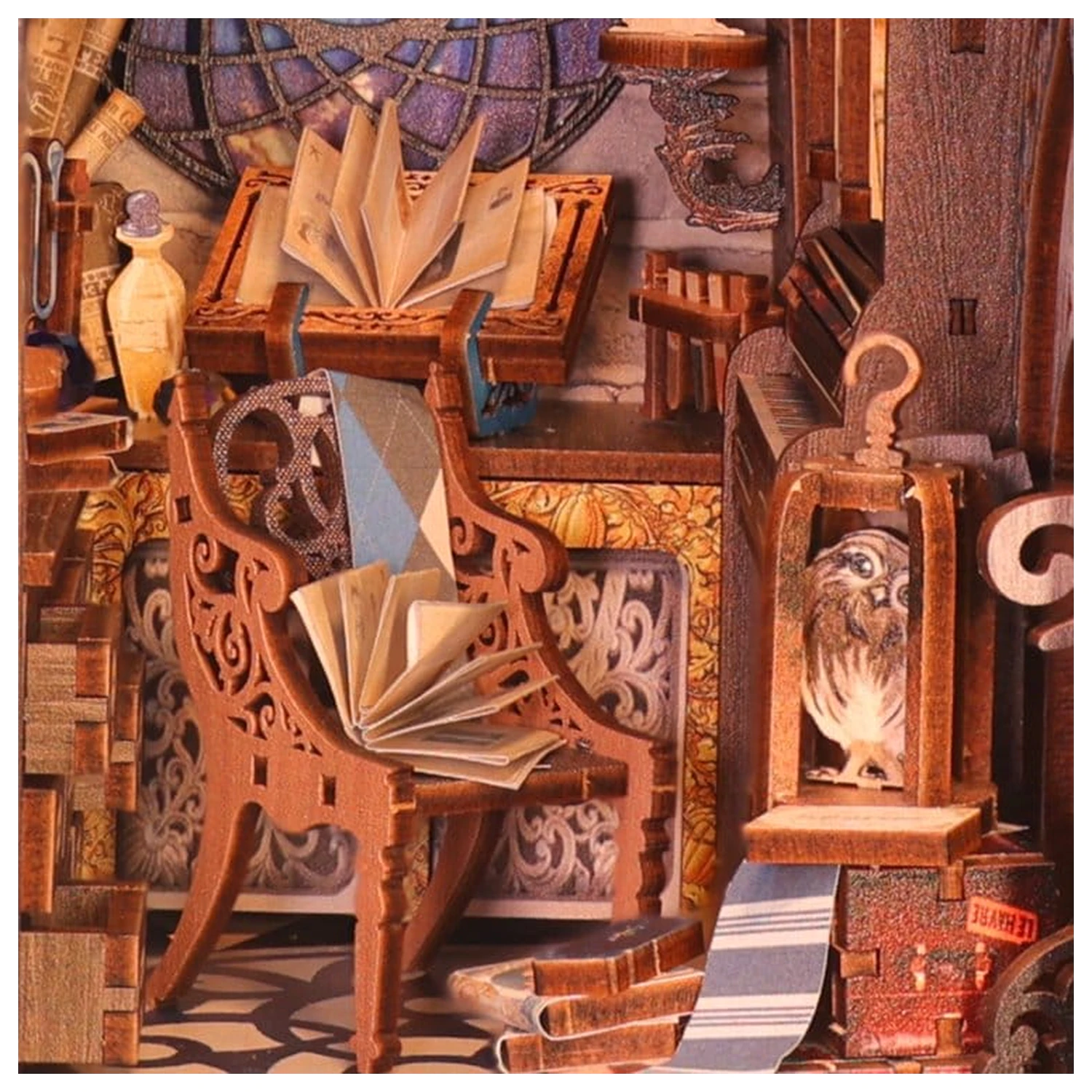 Book Nook Nebula Common Room 23 x 11 cm   product photo