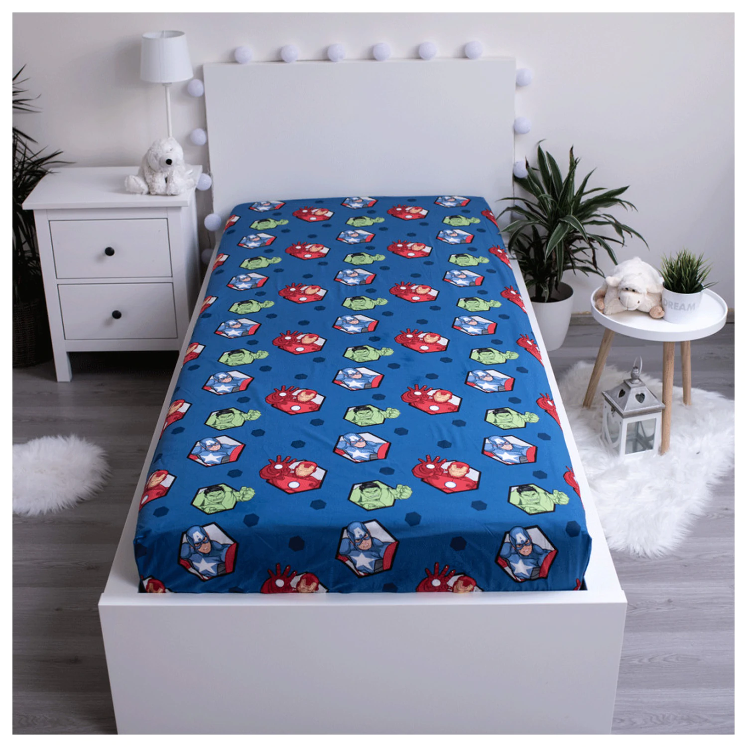 Avengers Guardians Fitted Sheet 90x200 cm product photo