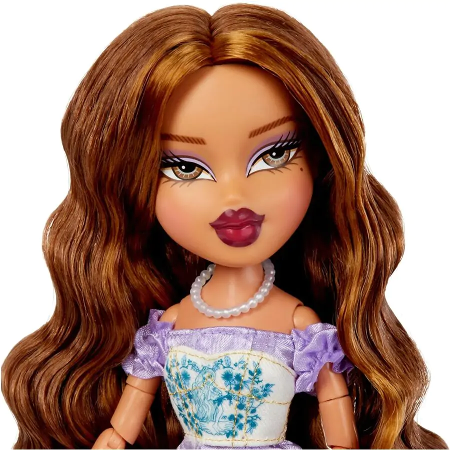 Bratz Goin Out Yasmin doll 25cm product photo