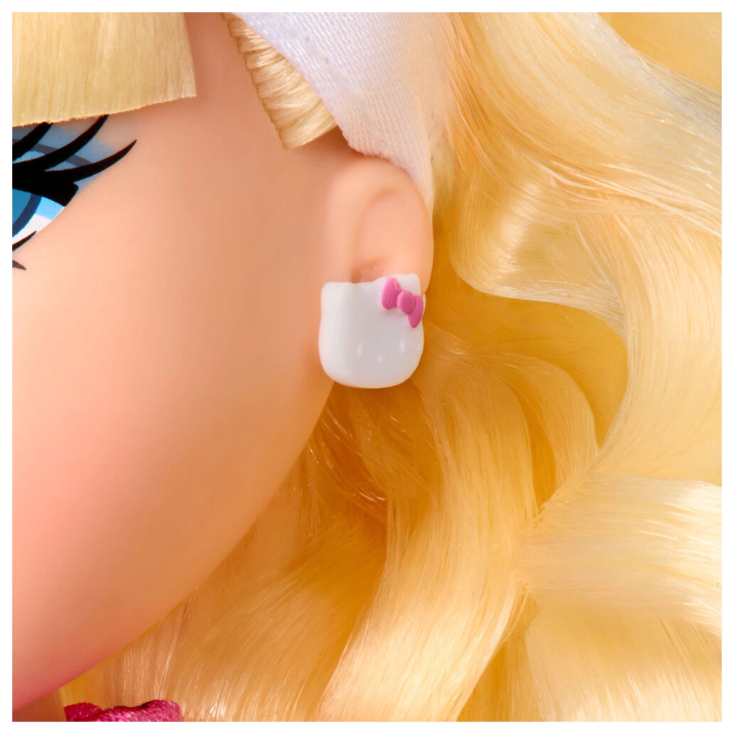 Bratz Hello Kitty Cloe doll product photo