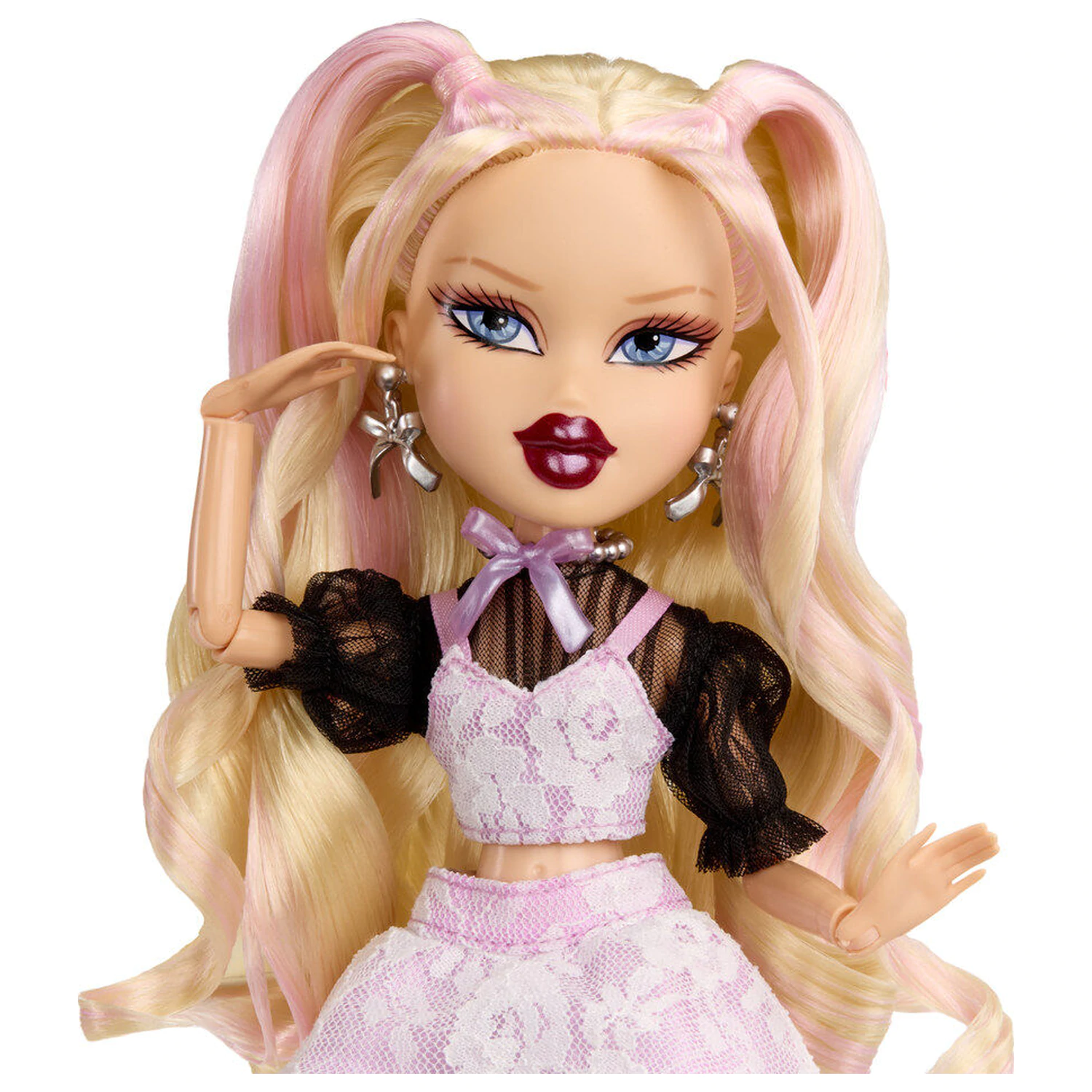 Bratz Stylin Birthday Cloe doll + t-shirt product photo