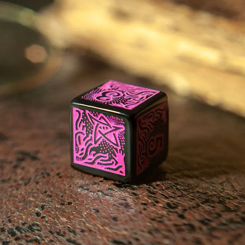 Call of Cthulhu 7th Edition Dice Set Black & Magenta (7) termékfotó