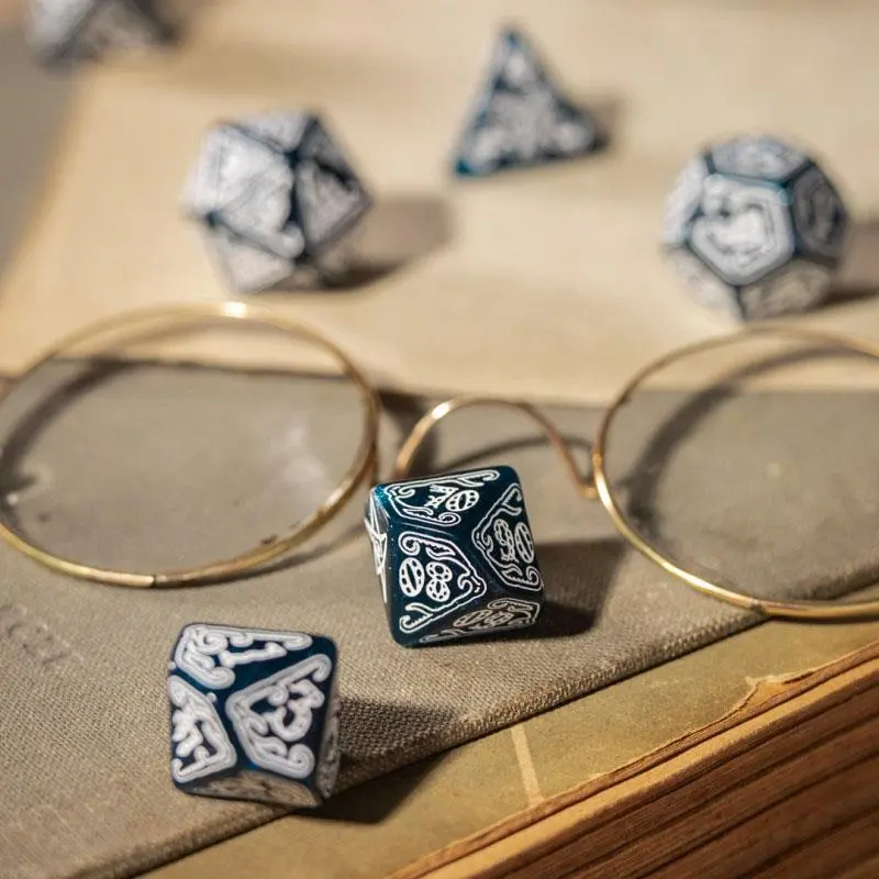 Call of Cthulhu Dice Set Abyssal & White (7) product photo