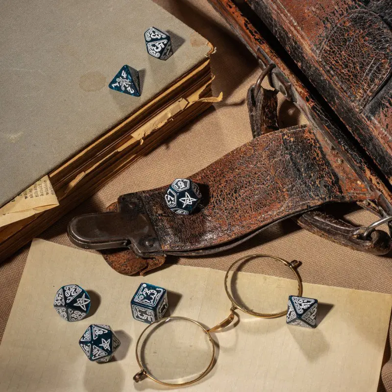 Call of Cthulhu Dice Set Abyssal & White (7) product photo