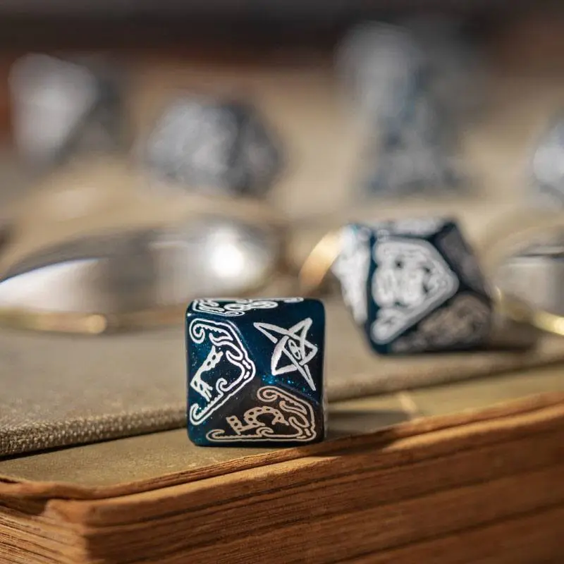 Call of Cthulhu Dice Set Abyssal & White (7) product photo