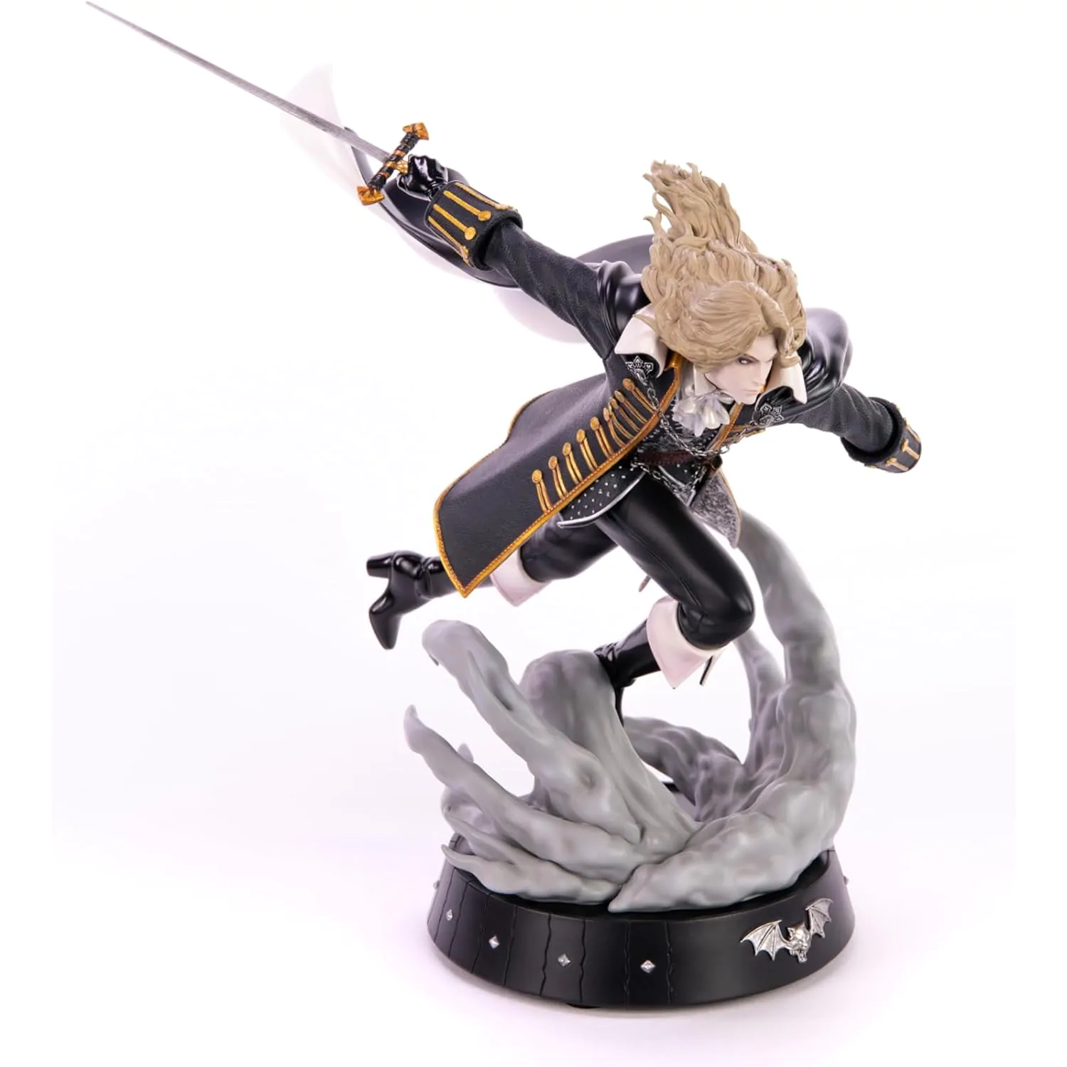 Castlevania Symphony of the Night Statue Dash Attack Alucard 30 cm product photo