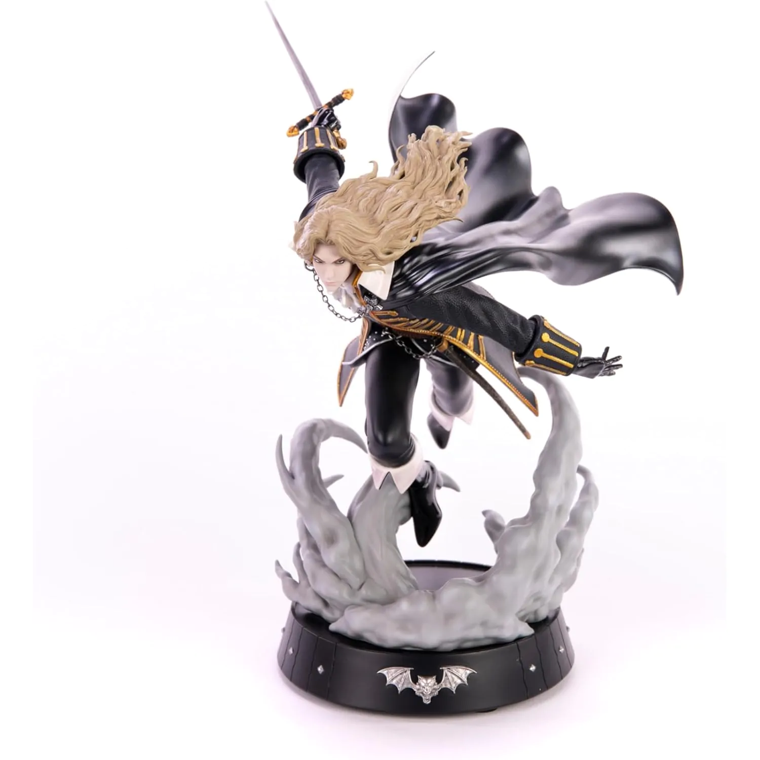 Castlevania Symphony of the Night Statue Dash Attack Alucard 30 cm product photo