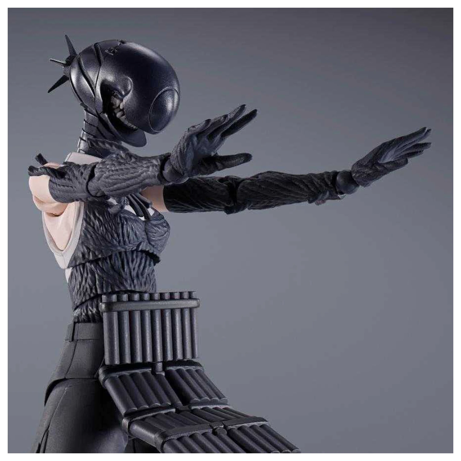 Chainsaw Man: Reze Arc S.H. Figuarts Action Figure The Bomb Demon14 cm        product photo