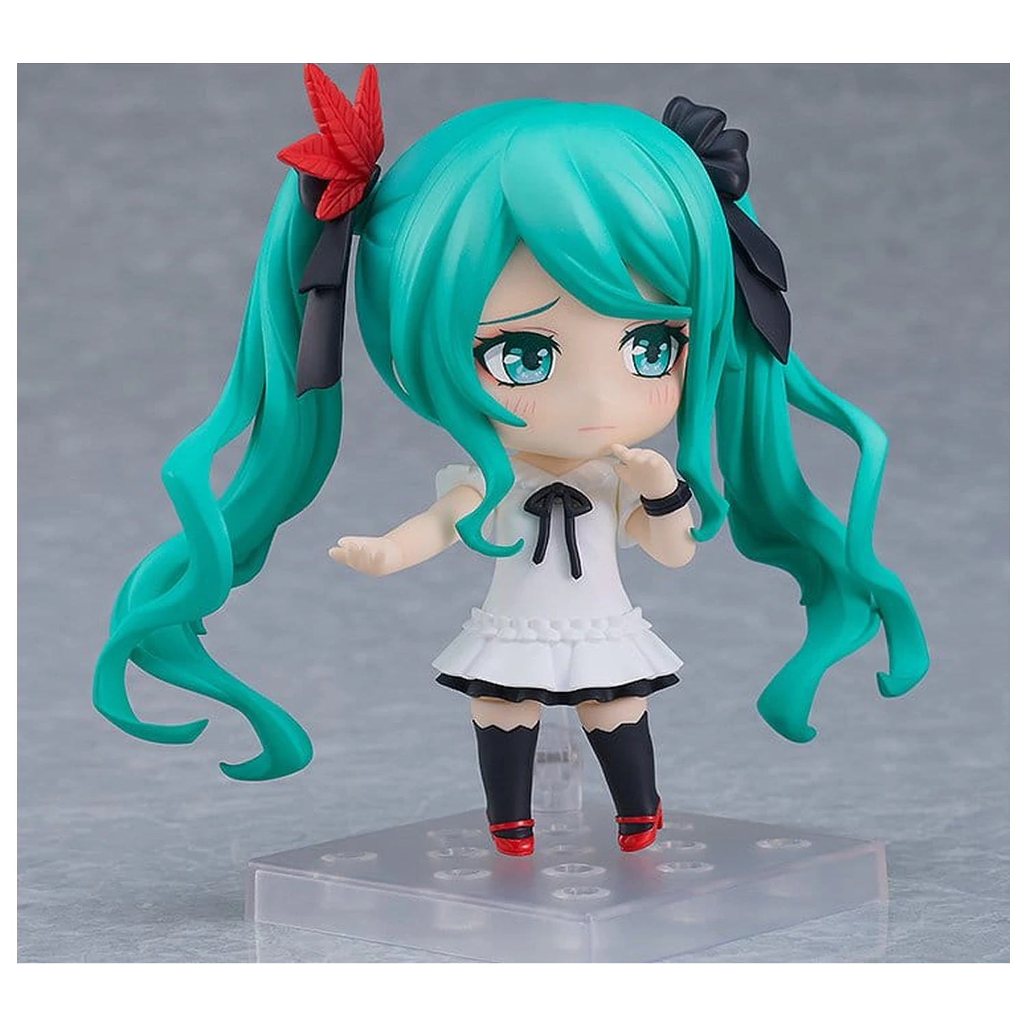 Character Vocal Series 01: Hatsune Miku Nendoroid Action Figure World Is Mine 2024 Ver. 10 cm product photo