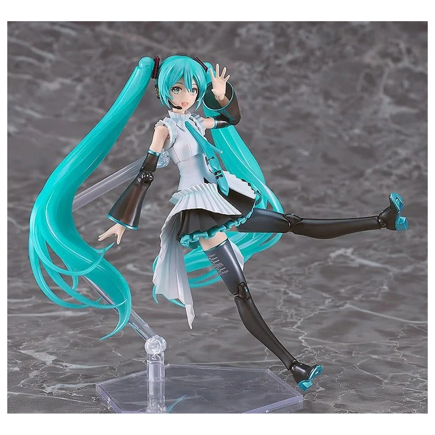 Character Vocal Series 01: Hatsune Miku Plamatea Plastic Model Happy 16th Birthday Ver. 16 cm product photo