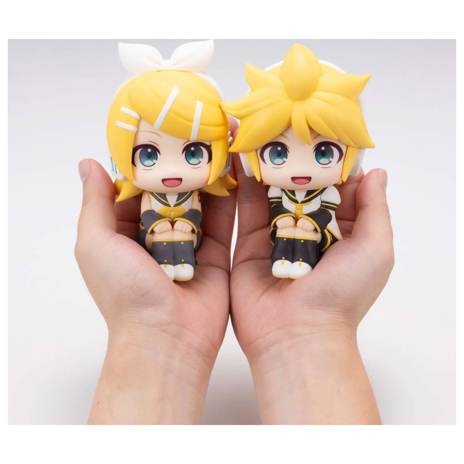 Character Vocal Series: Rin/Len Look Up PVC Statue Hatsune Rin & Len Set (with gift) 11 cm      product photo