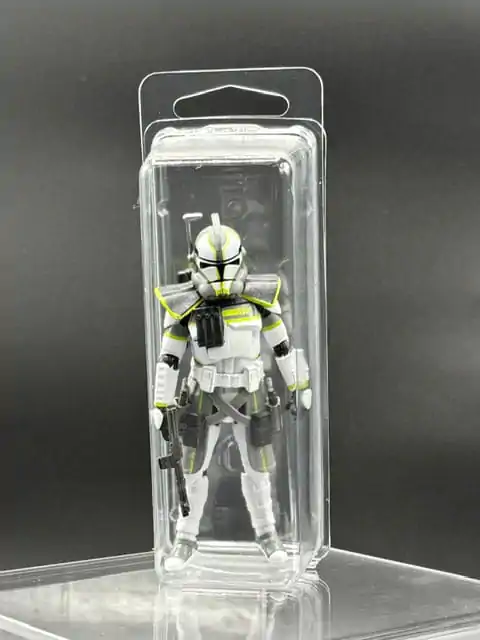 Clamshell PET Protectors 50-Pack for Action Figures product photo